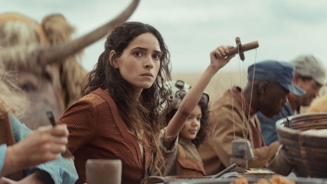 Andor's Undocumented Labor Subplot Hits Terrifyingly Close to Home