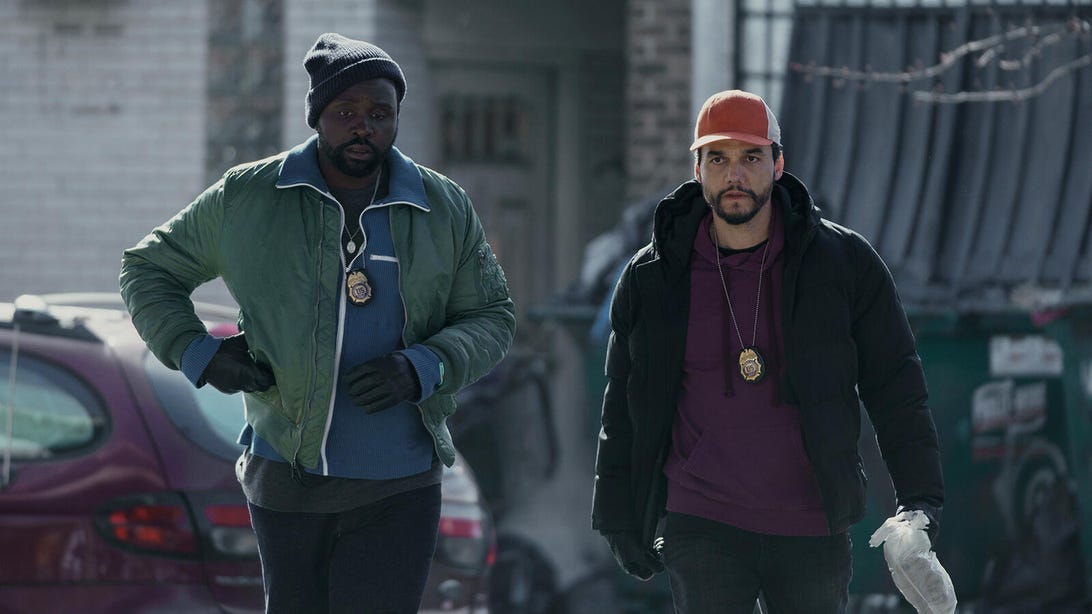 Dope Thief Review: Brian Tyree Henry Is Riveting in Apple TV+'s Tense, Thoughtful Crime Drama